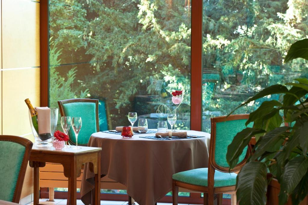 Logis Hostellerie La Chaumiere Arsonval 외부 사진